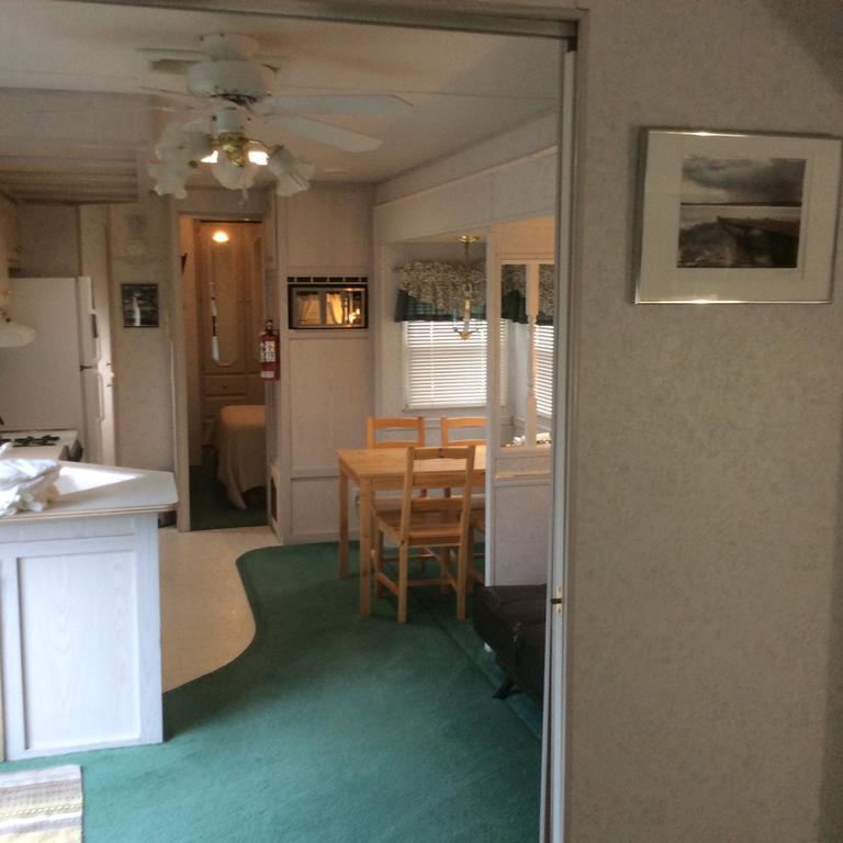 كويسنيل Robert'S Roost Rv Park Resort المظهر الخارجي الصورة