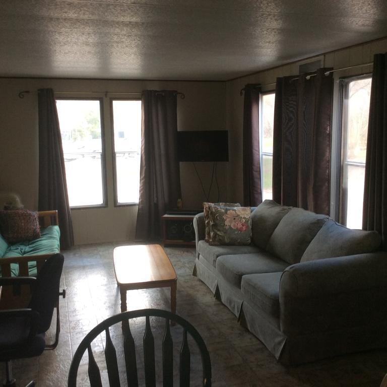 كويسنيل Robert'S Roost Rv Park Resort المظهر الخارجي الصورة